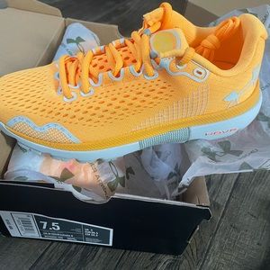 UNDER ARMOUR infinite 4 running shoe